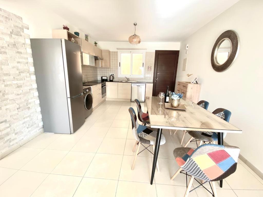 Nissi 3 View Holiday 2 Bedroom Apartment Aya Napa Dış mekan fotoğraf