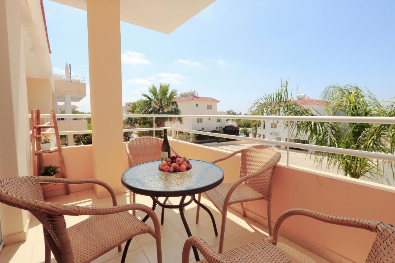 Nissi 3 View Holiday 2 Bedroom Apartment Aya Napa Dış mekan fotoğraf