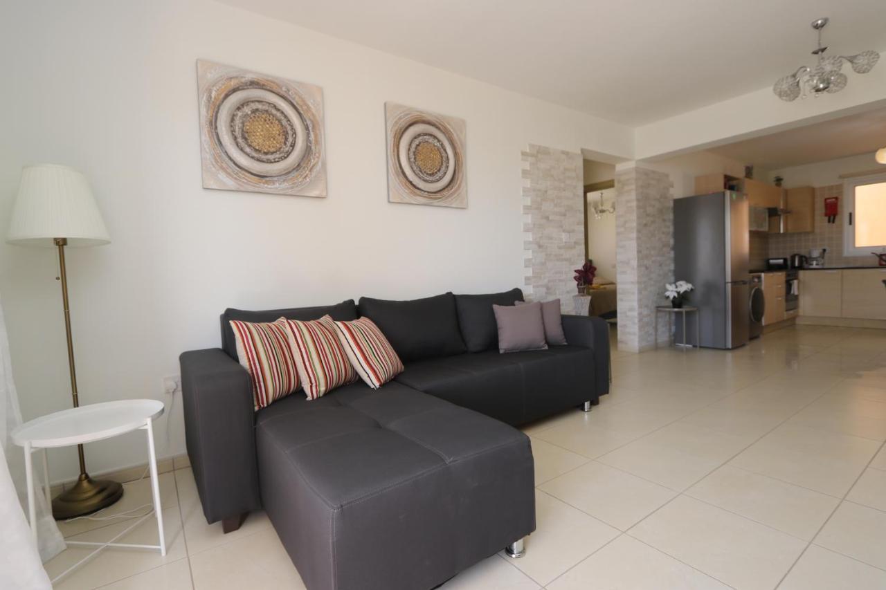 Nissi 3 View Holiday 2 Bedroom Apartment Aya Napa Dış mekan fotoğraf